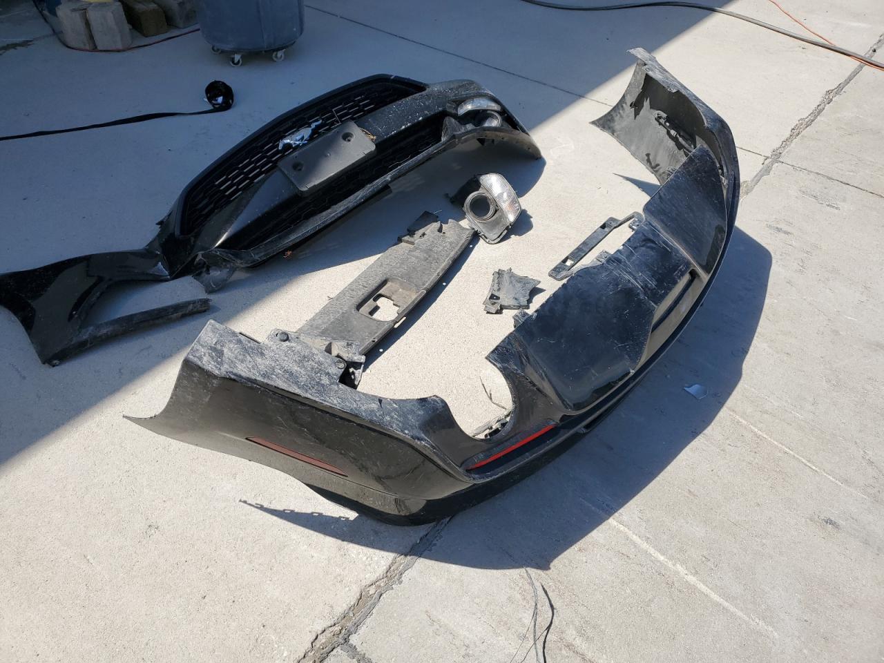 2015 Ford Mustang VIN: 1FA6P8TH1F5375046 Lot: 70708665