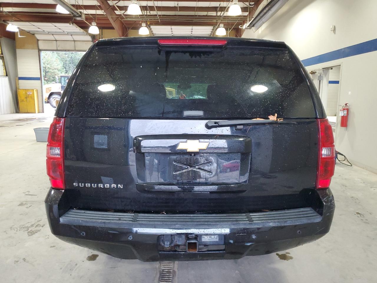 2014 Chevrolet Suburban K1500 Lt VIN: 1GNSKJE79ER136698 Lot: 81097775