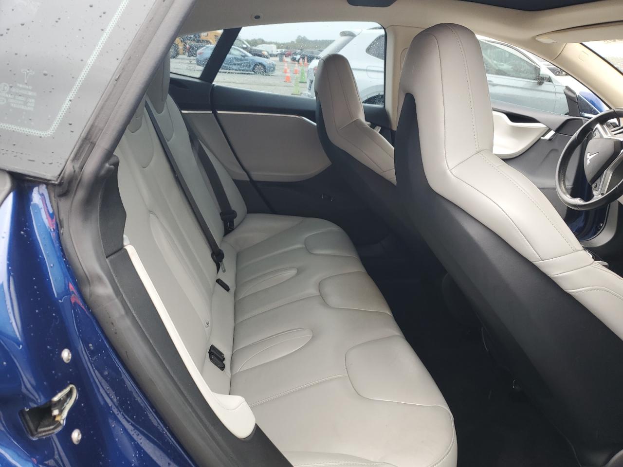 2015 Tesla Model S 70D VIN: 5YJSA1S26FF090047 Lot: 84451495