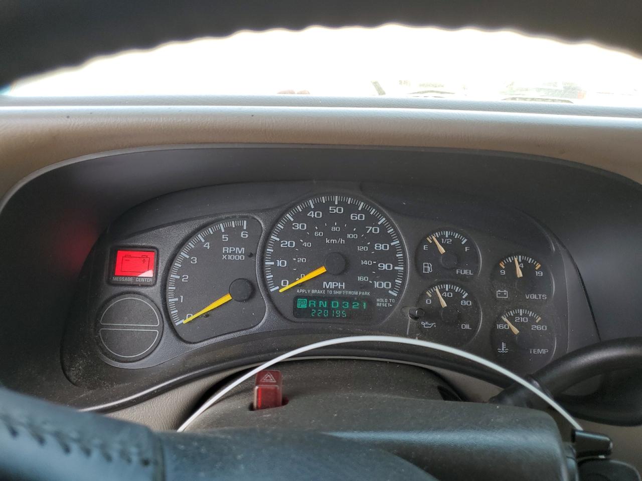 2000 Chevrolet Tahoe K1500 VIN: 1GNEK13T1YJ155360 Lot: 71660315