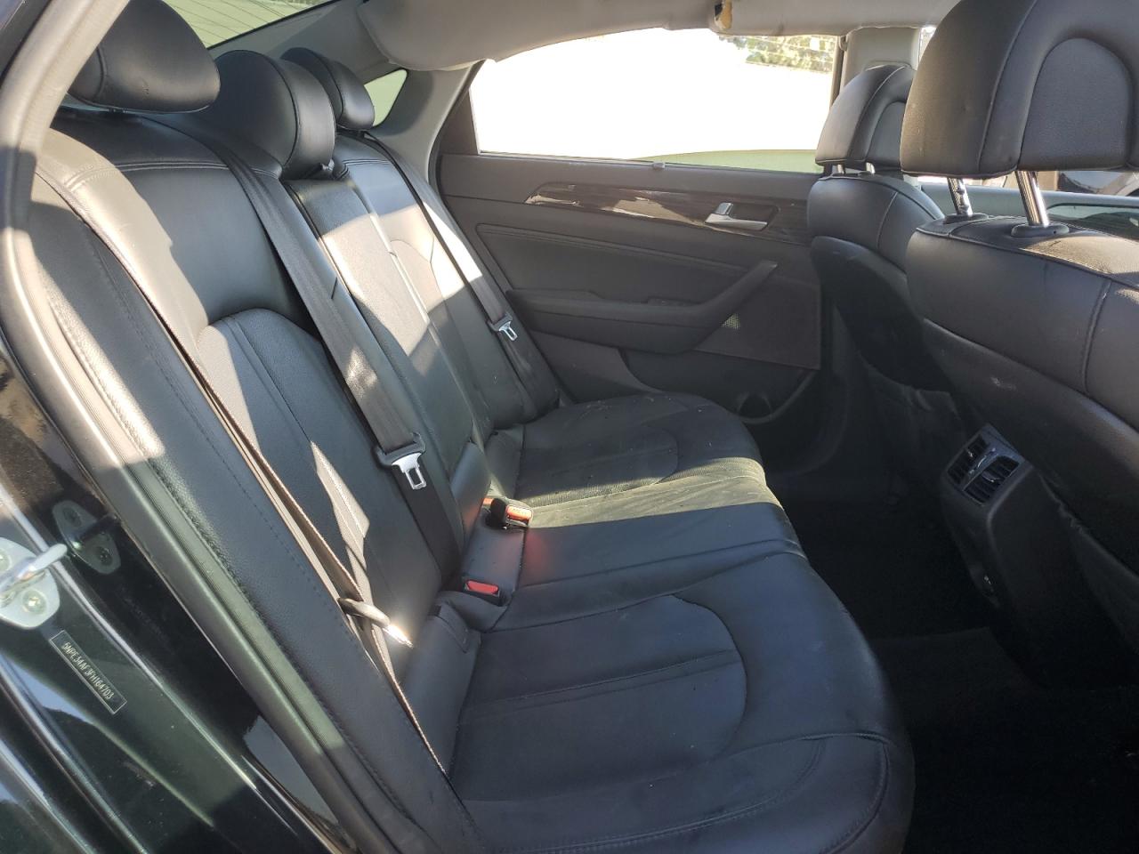 2015 Hyundai Sonata Sport VIN: 5NPE34AF3FH164703 Lot: 81952055