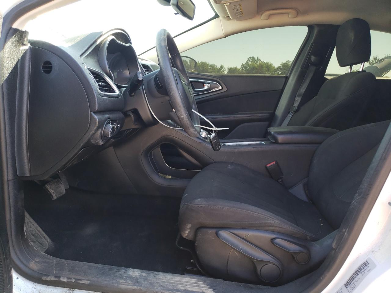 2015 Chrysler 200 Limited VIN: 1C3CCCAB7FN704203 Lot: 71508575