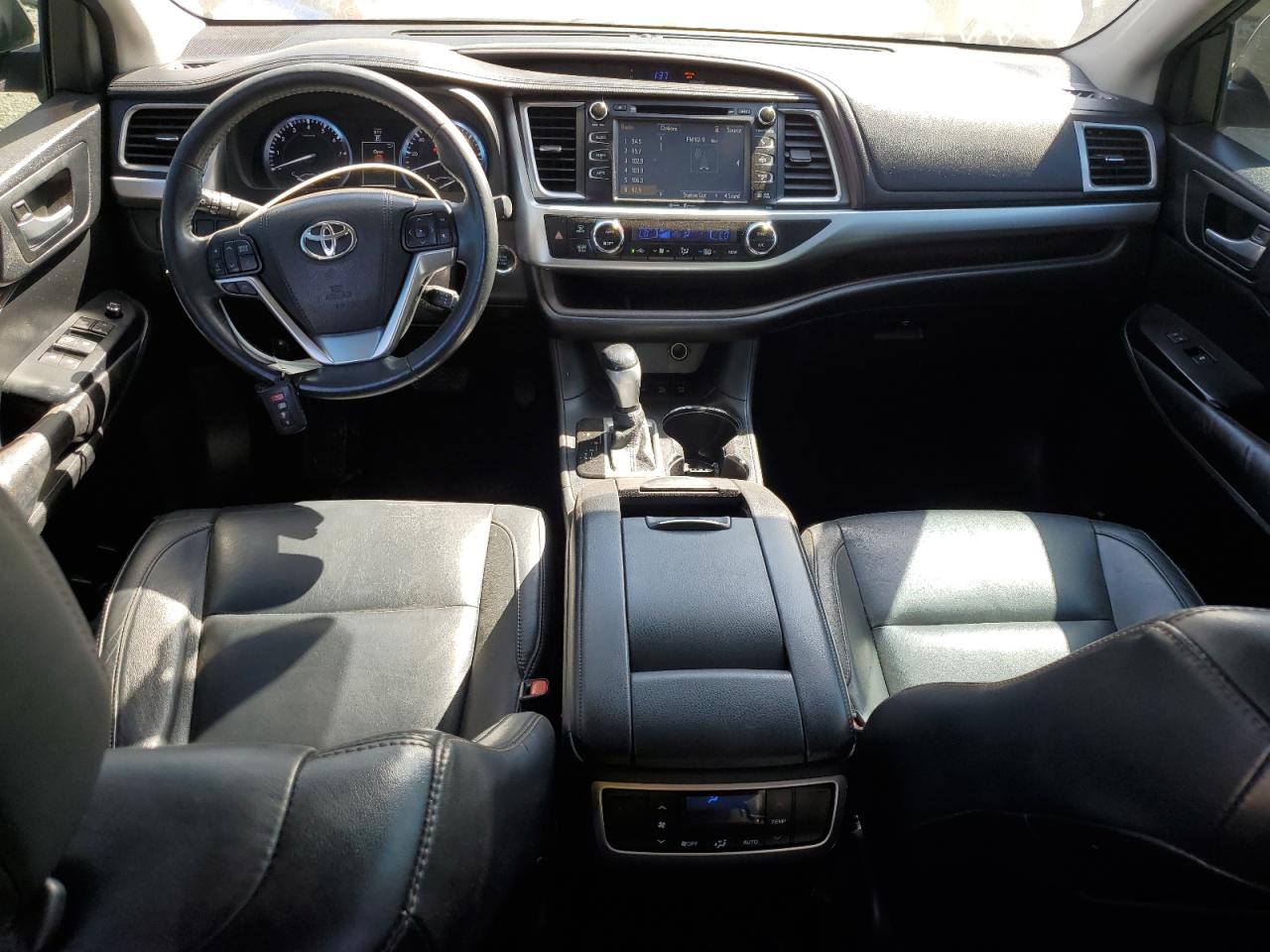 2015 Toyota Highlander Xle VIN: 5TDJKRFH0FS144864 Lot: 84281325