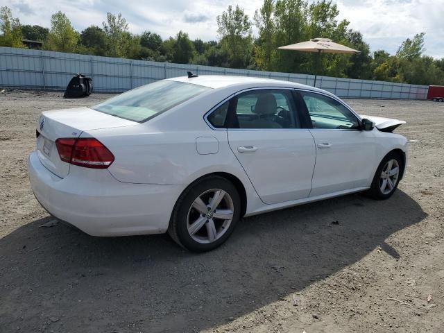  VOLKSWAGEN PASSAT 2013 Biały