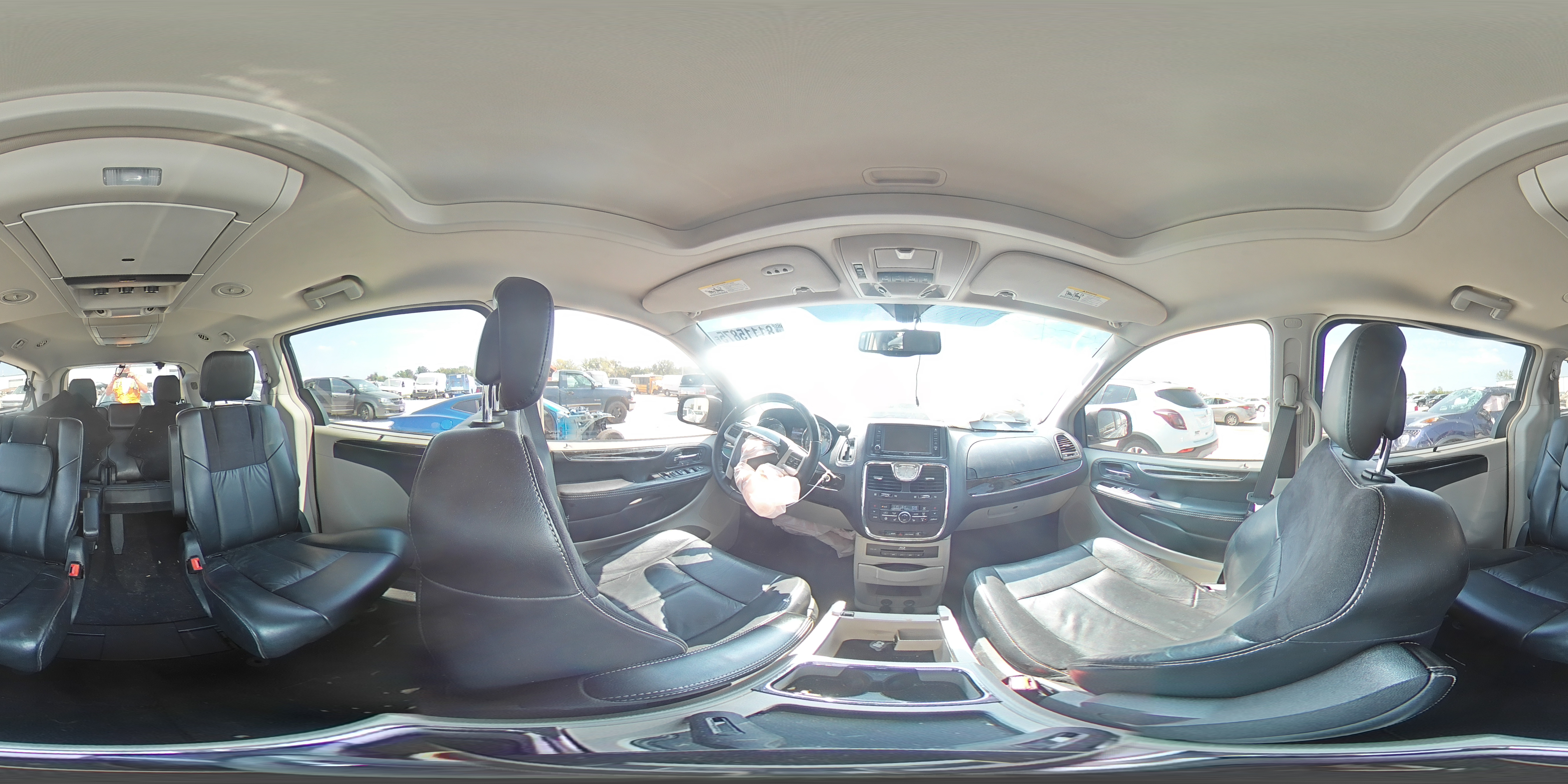 2014 Chrysler Town & Country Limited VIN: 2C4RC1GG9ER468216 Lot: 81115875