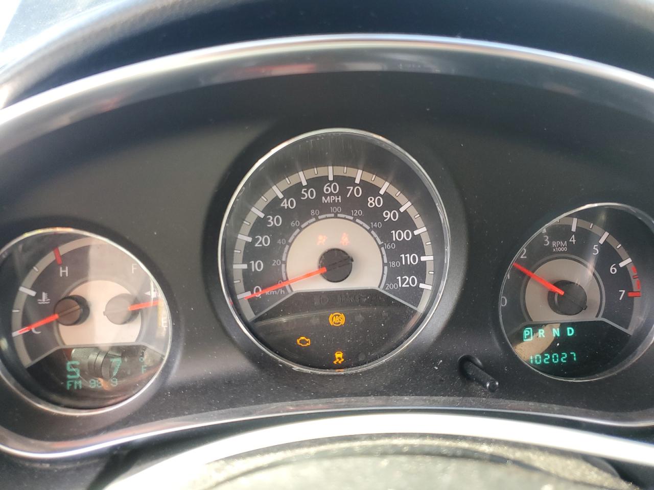 2011 Chrysler 200 Touring VIN: 1C3BC2EB3BN614198 Lot: 84404375