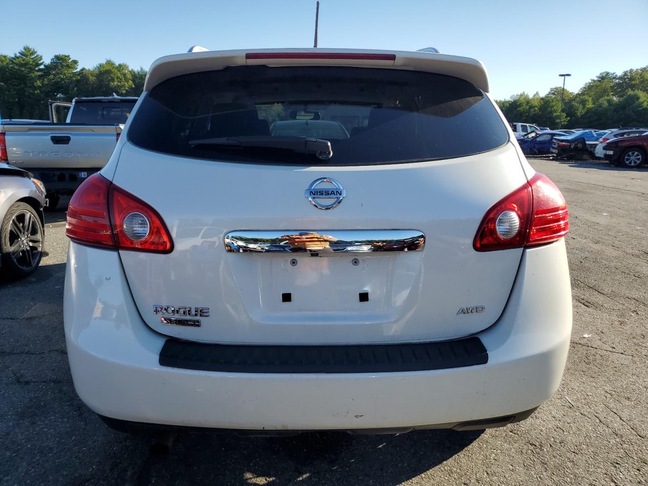 2015 Nissan Rogue Select S VIN: JN8AS5MV9FW257833 Lot: 80826175