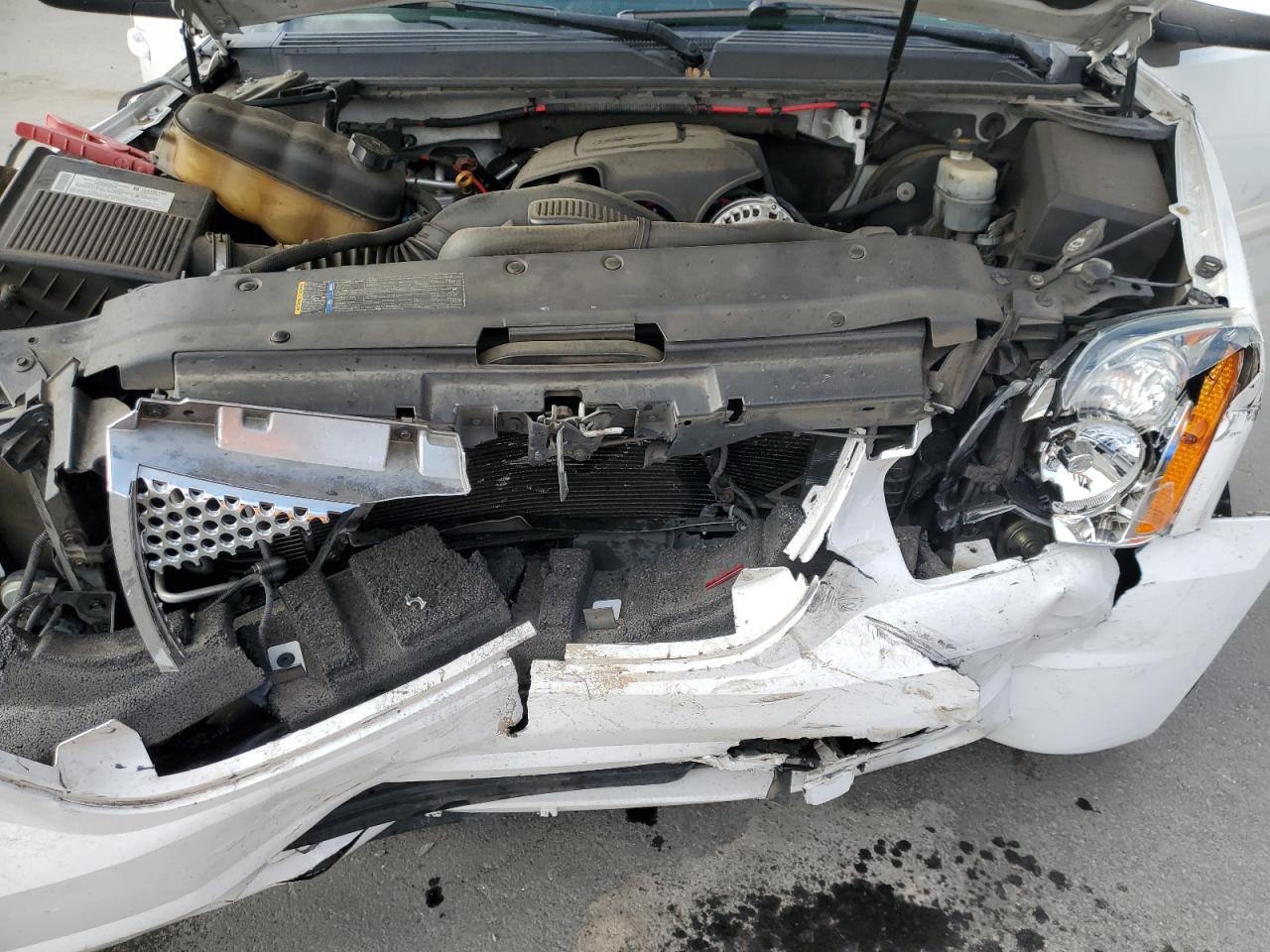 2008 GMC Yukon VIN: 1GKFC13J08J217683 Lot: 80321625