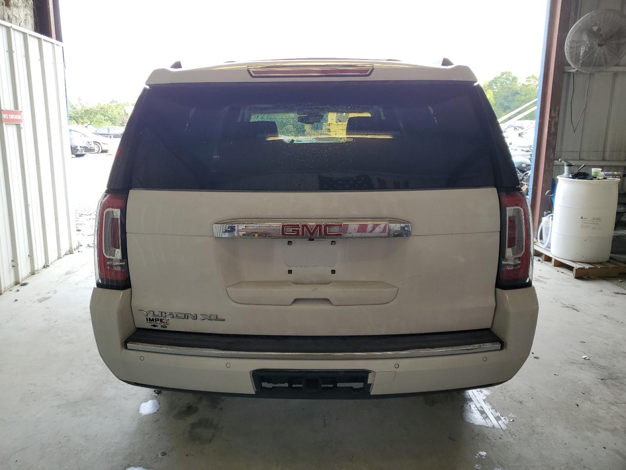 2017 GMC Yukon Xl Denali VIN: 1GKS2HKJ2HR244400 Lot: 80612595