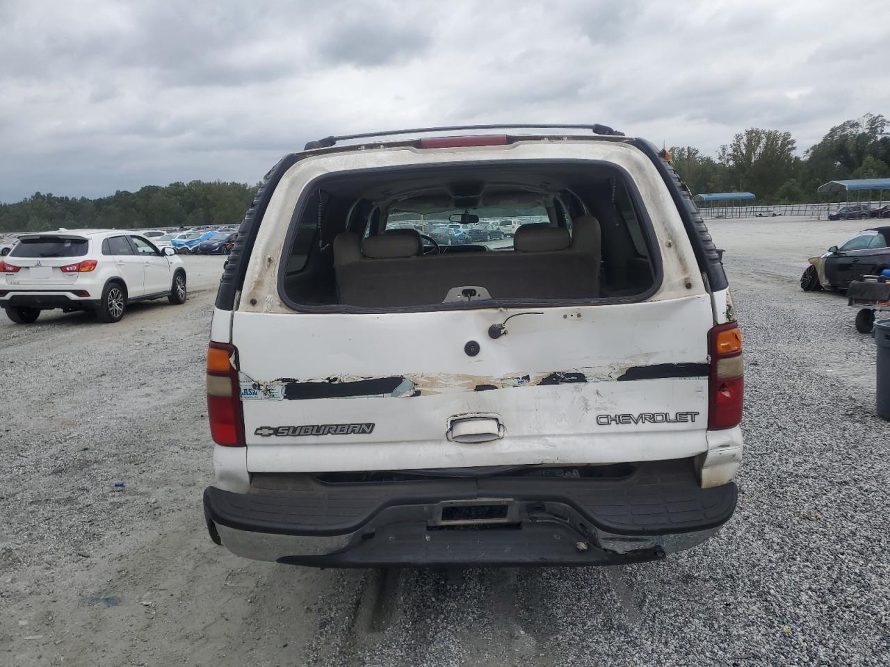 2002 Chevrolet Suburban C1500 VIN: 3GNEC16Z12G256159 Lot: 81876025