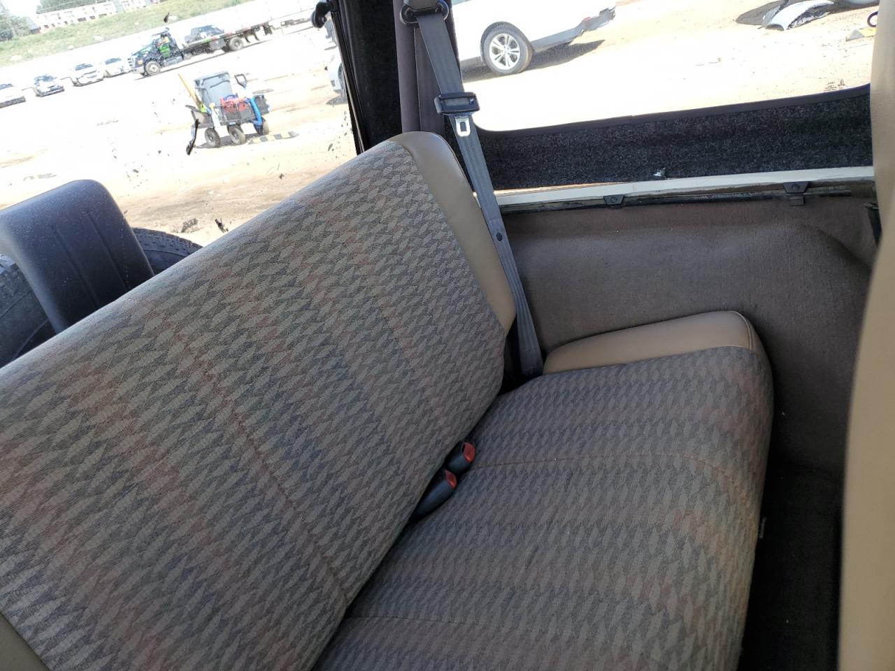 2000 Jeep Wrangler / Tj Sport VIN: 1J4FA49SXYP700513 Lot: 80155385