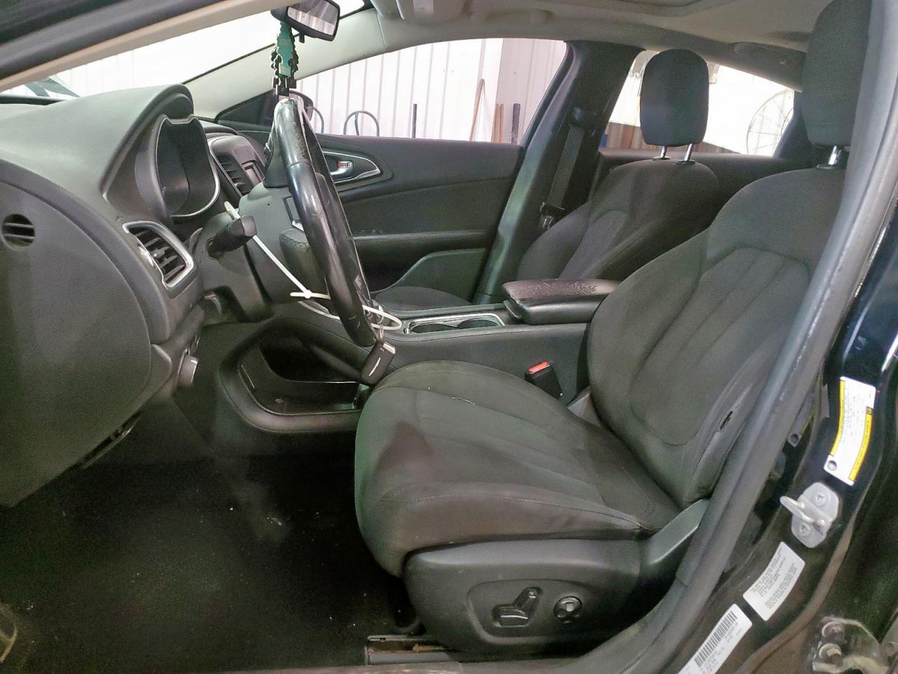 2015 Chrysler 200 Limited VIN: 1C3CCCAB7FN581910 Lot: 82060795