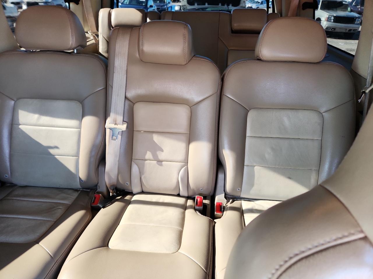 2005 Ford Expedition Eddie Bauer VIN: 1FMFU18525LB13910 Lot: 81249945