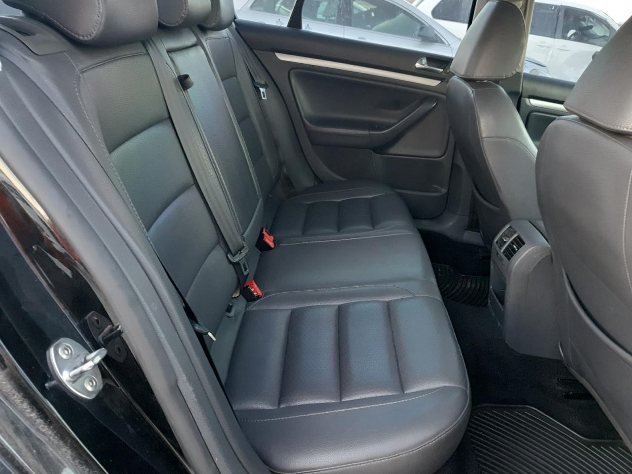 2009 Volkswagen Jetta Wolfsburg VIN: 3VWRJ71K89M008626 Lot: 82166495