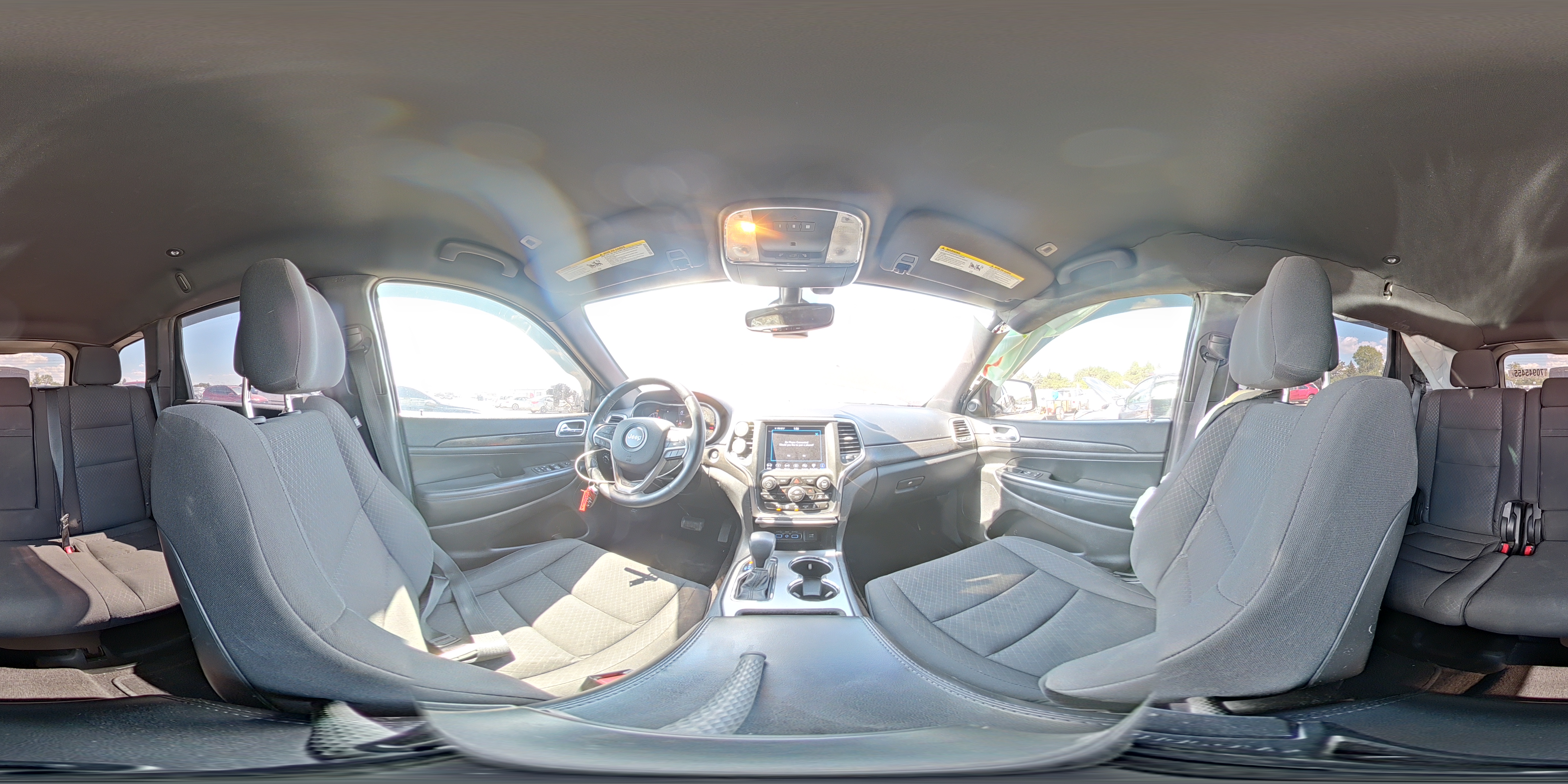 2018 Jeep Grand Cherokee Laredo VIN: 1C4RJFAGXJC492779 Lot: 70945455