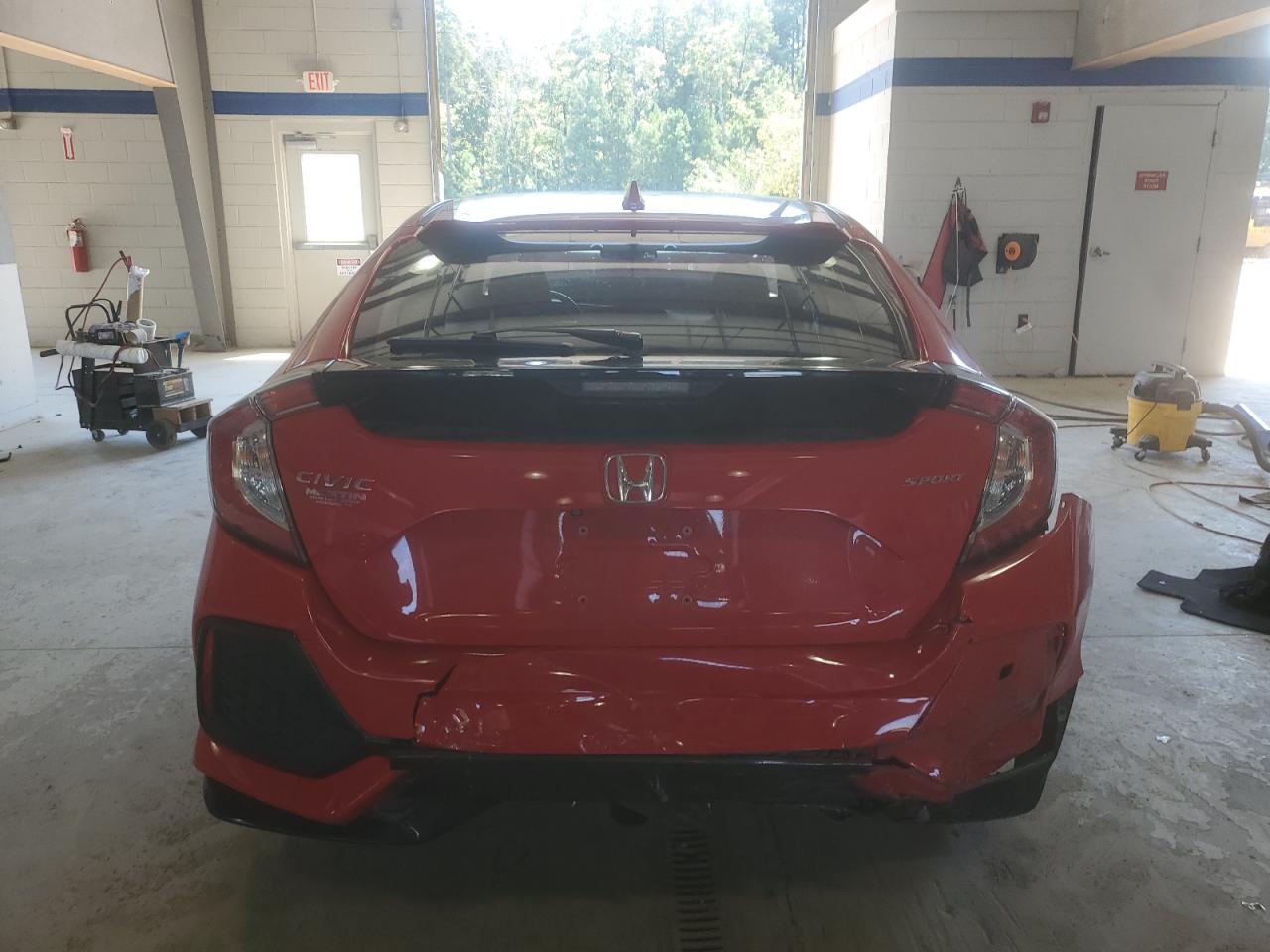 2018 Honda Civic Sport VIN: SHHFK7H4XJU406986 Lot: 71845845