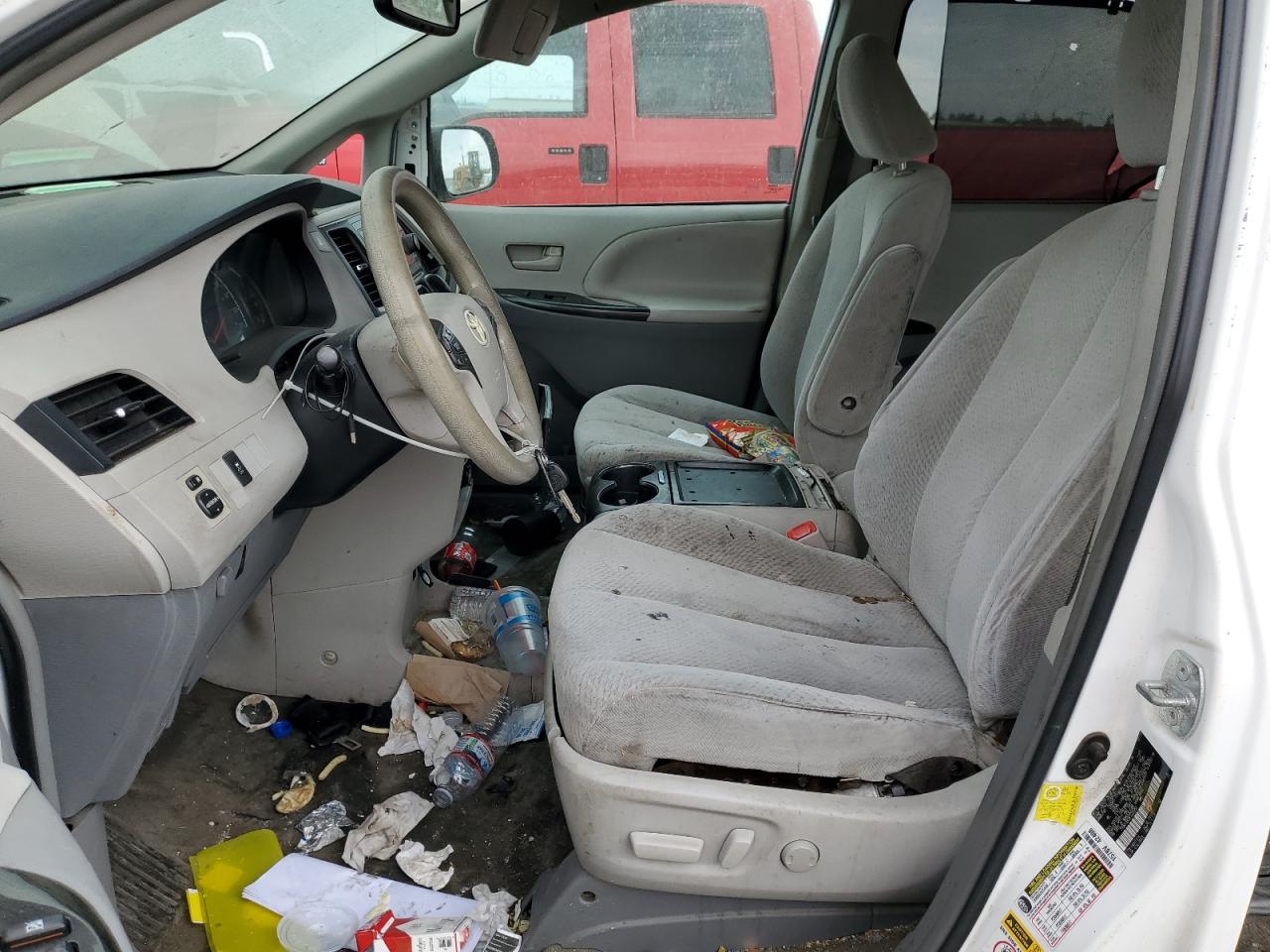 2012 Toyota Sienna Le VIN: 5TDKK3DC9CS225253 Lot: 81775445