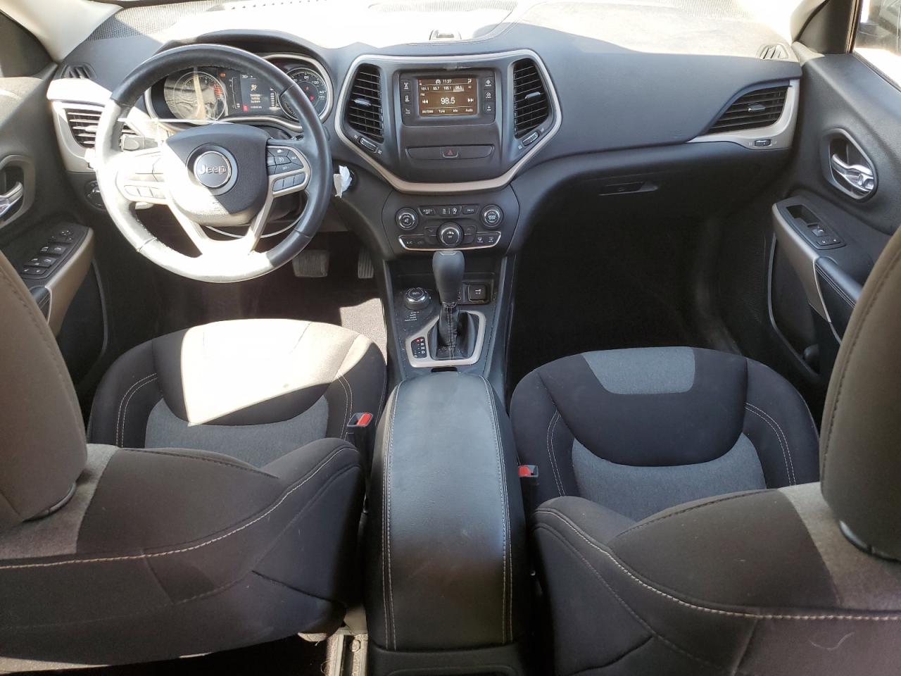 2017 Jeep Cherokee Sport VIN: 1C4PJMAS2HW594764 Lot: 80549695