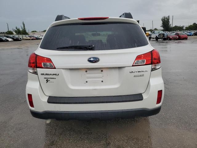 Parquets SUBARU OUTBACK 2013 Biały