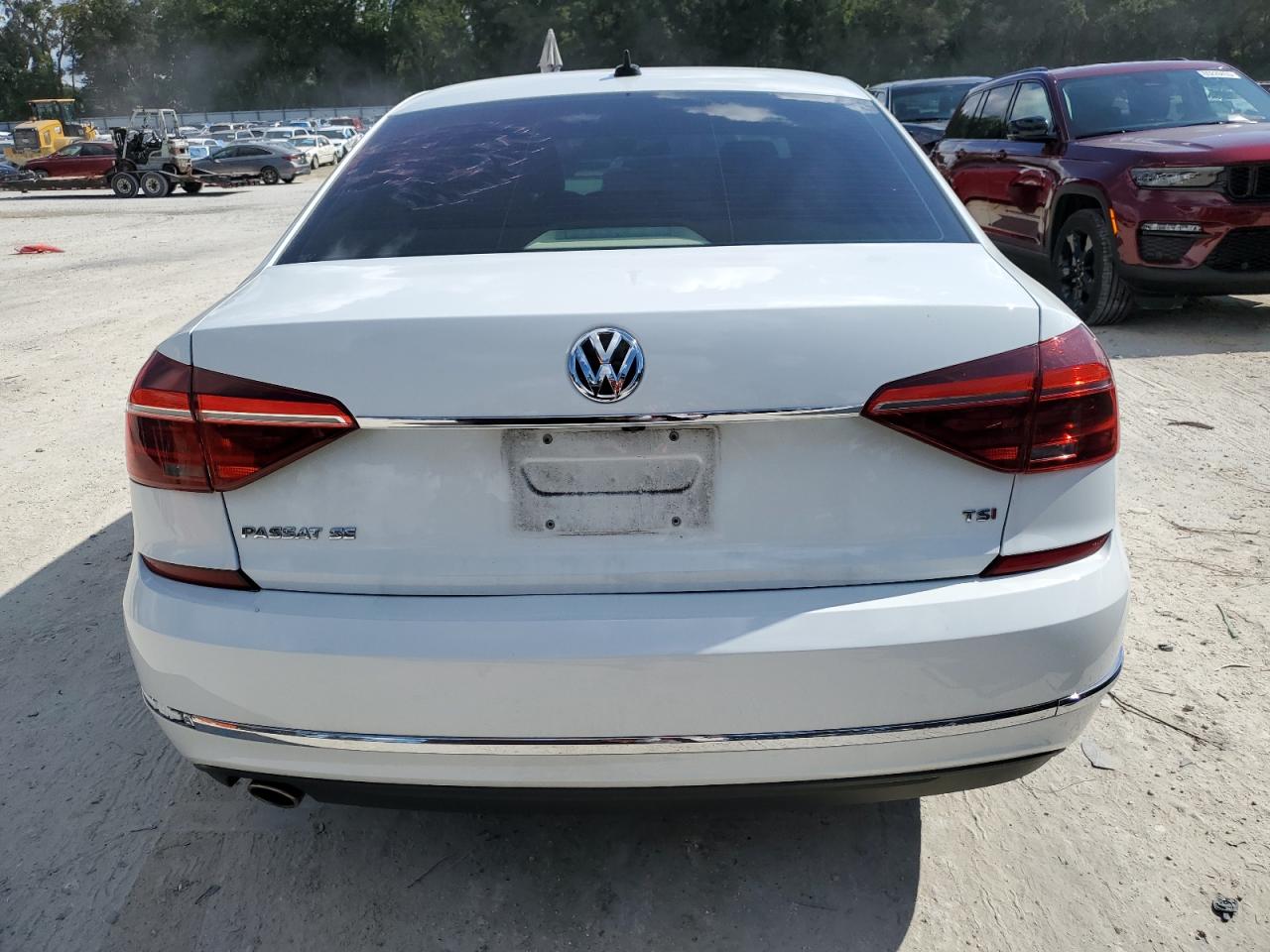 2018 Volkswagen Passat Se VIN: 1VWBA7A35JC046167 Lot: 80161755