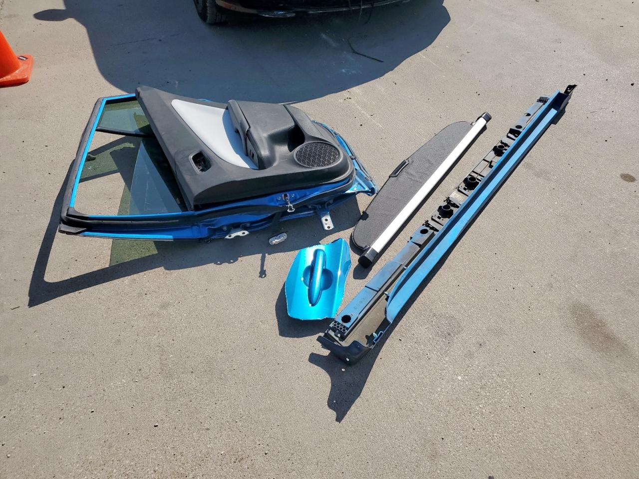 2020 Toyota Prius Le VIN: JTDL9RFU7L3015163 Lot: 71047545