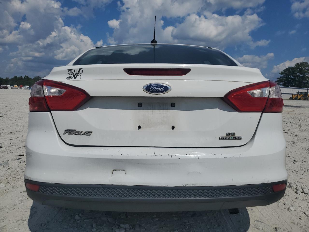 2014 Ford Focus Se VIN: 1FADP3F29EL127381 Lot: 67418355