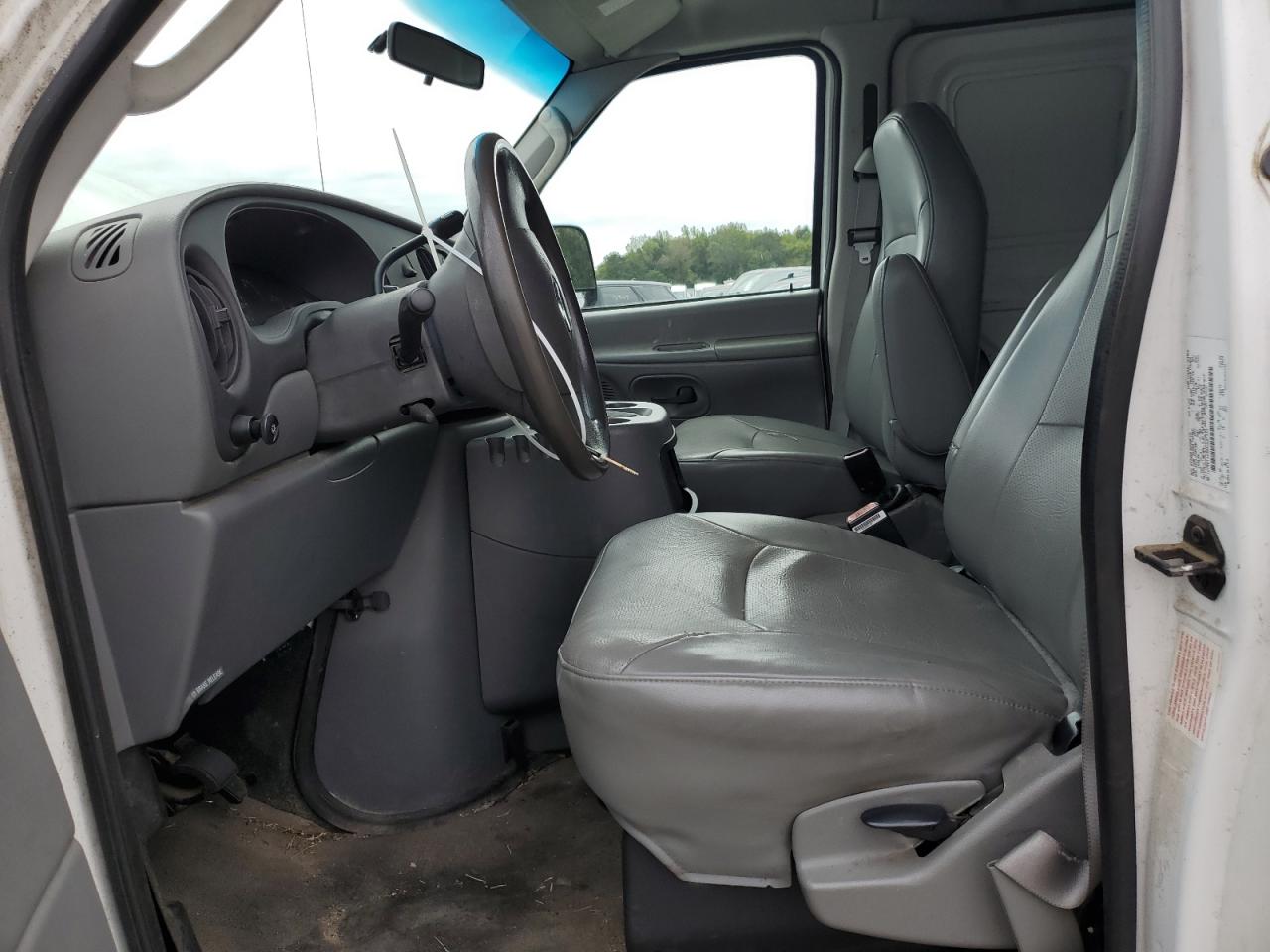 2003 Ford Econoline E150 Van VIN: 1FTRE142X3HA81444 Lot: 81185435