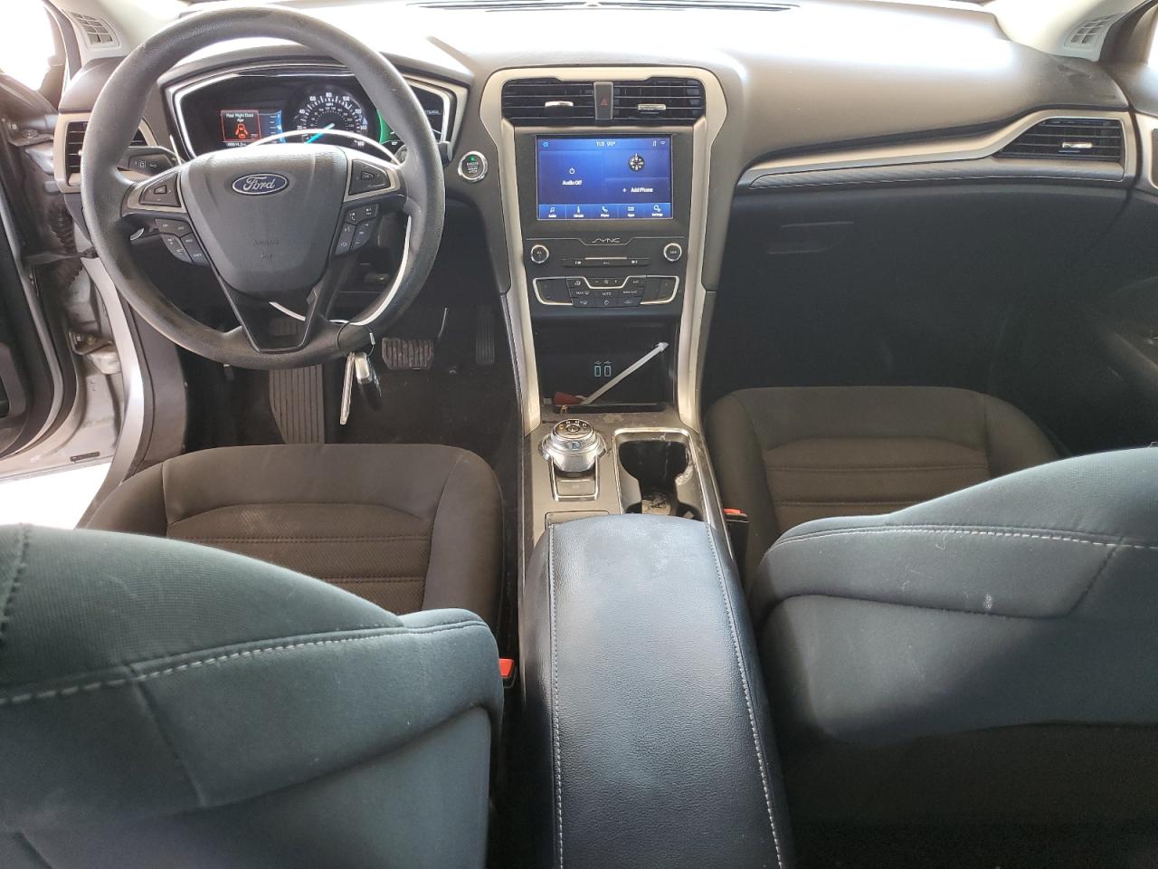 2020 Ford Fusion Se VIN: 3FA6P0HDXLR149555 Lot: 80840945