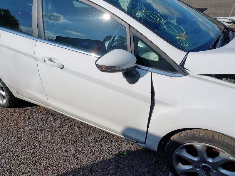 2011 FORD FIESTA TITANIUM AUTO 