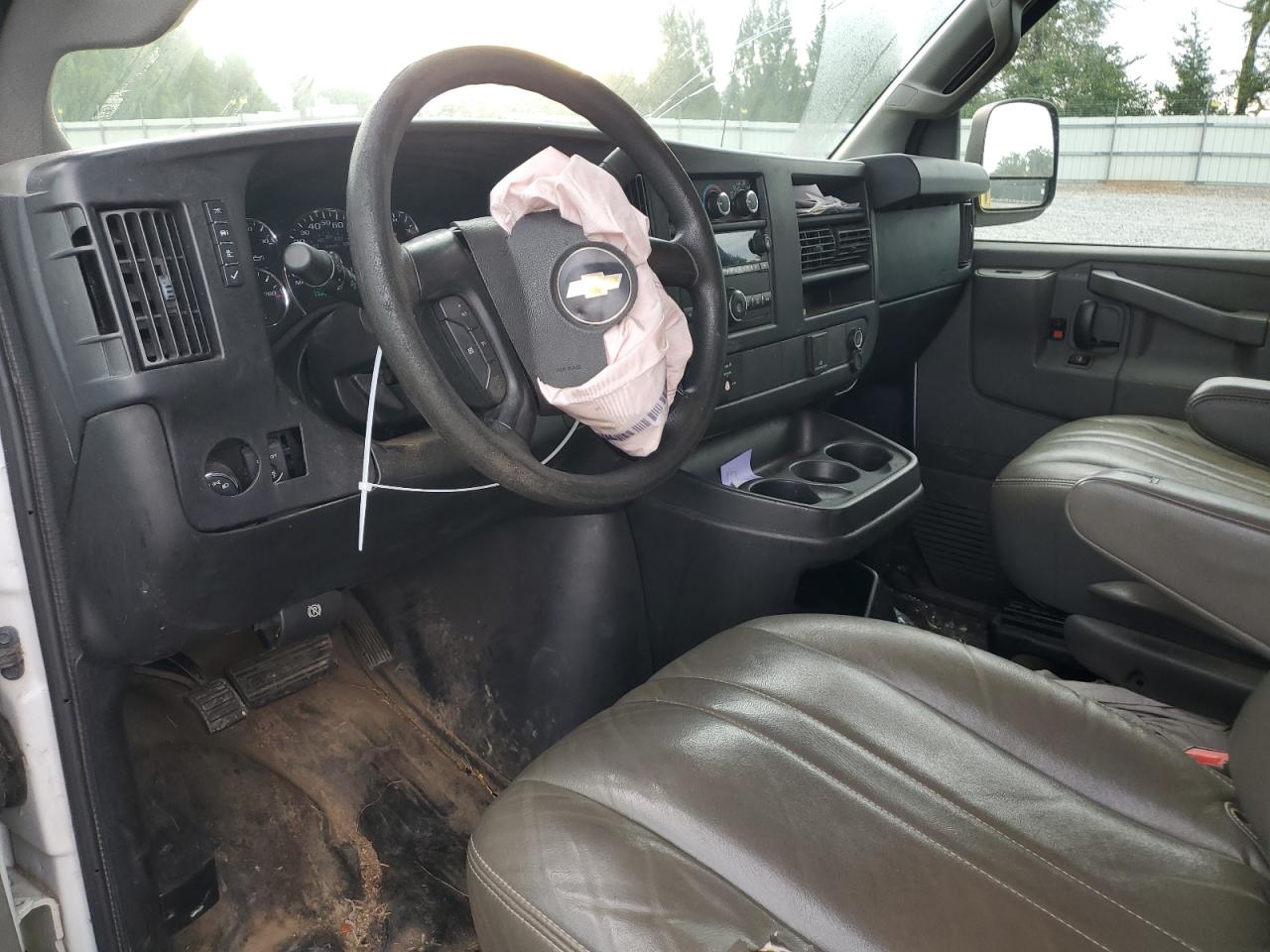 2016 Chevrolet Express G2500 VIN: 1GCWGAFF5G1329160 Lot: 80994615