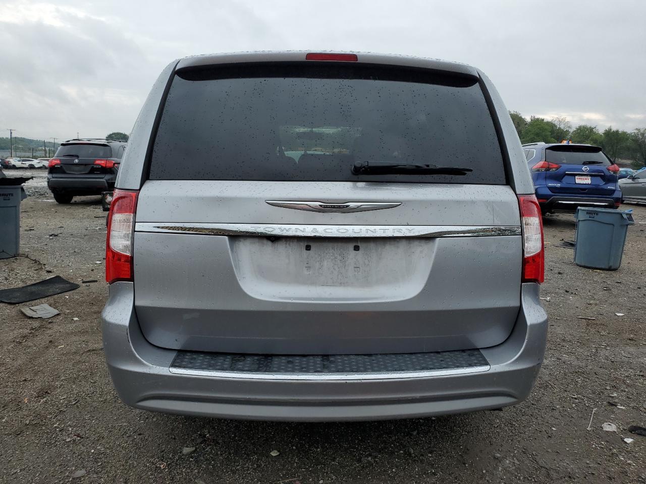 2015 Chrysler Town & Country Touring VIN: 2C4RC1BG5FR520157 Lot: 82000295