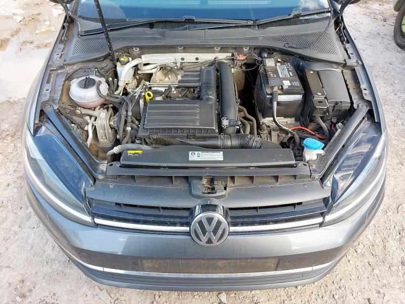 2017 VOLKSWAGEN GOLF SE NAVIGATION TSI BM 