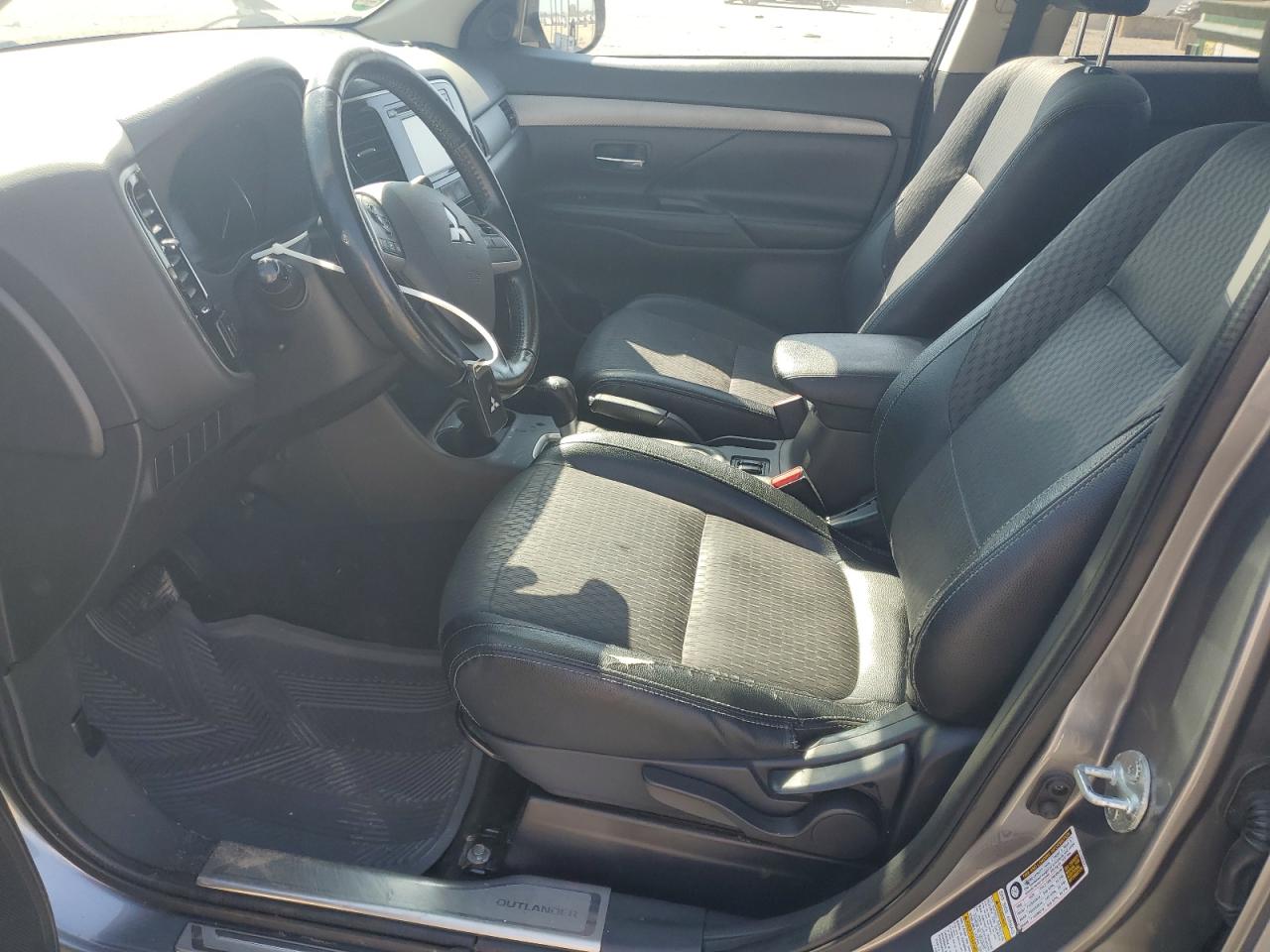 2015 Mitsubishi Outlander Se VIN: JA4AD3A39FZ011239 Lot: 84612515