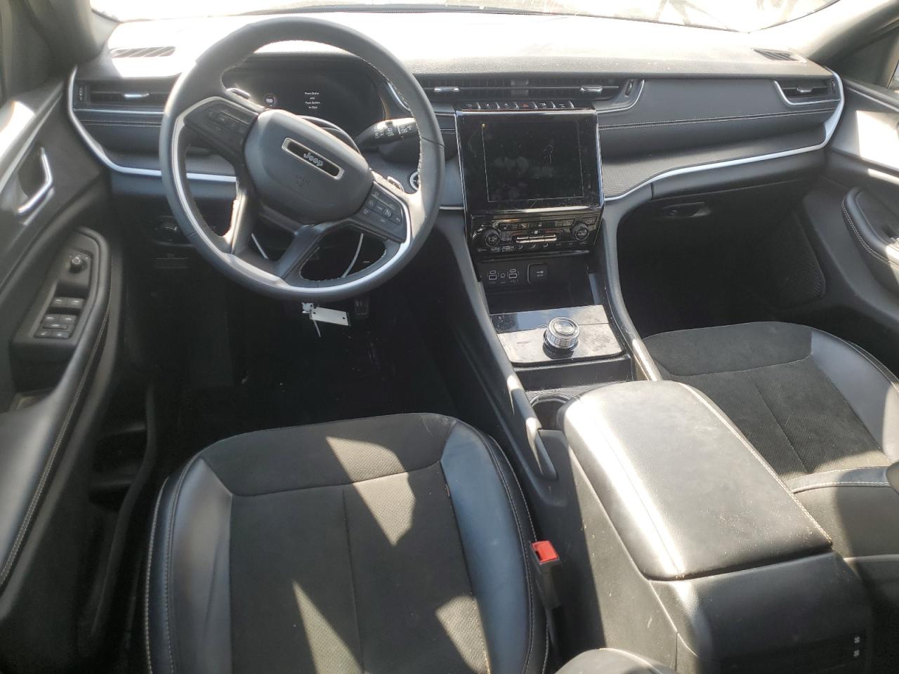 2024 Jeep Grand Cherokee L Laredo VIN: 1C4RJKAG0R8503814 Lot: 70890005