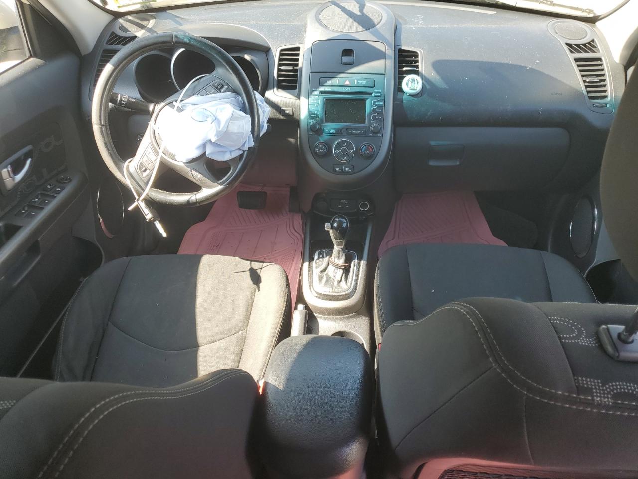 2013 Kia Soul + VIN: KNDJT2A68D7572070 Lot: 81628785