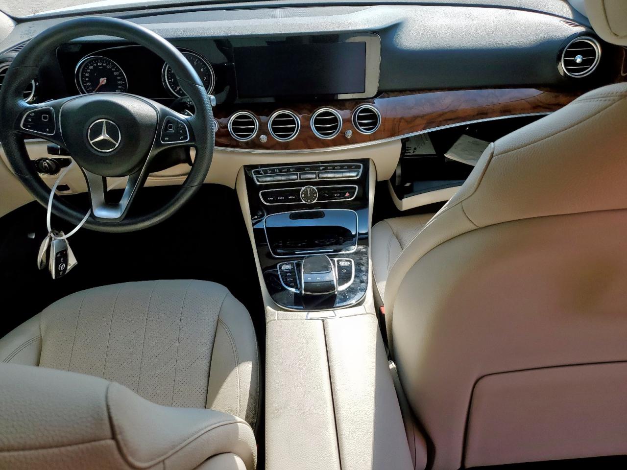 2018 Mercedes-Benz E 300 VIN: WDDZF4JB6JA435832 Lot: 80411375