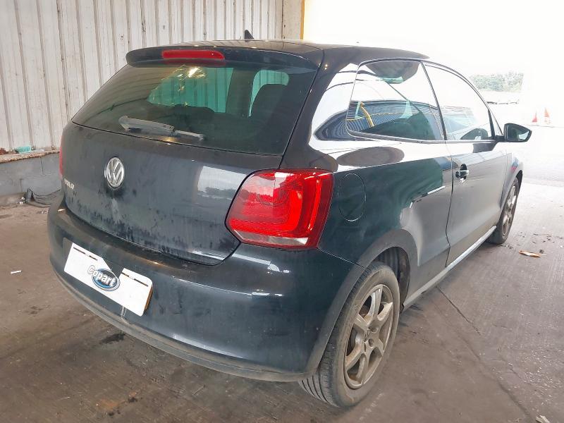 2010 VOLKSWAGEN POLO MODA