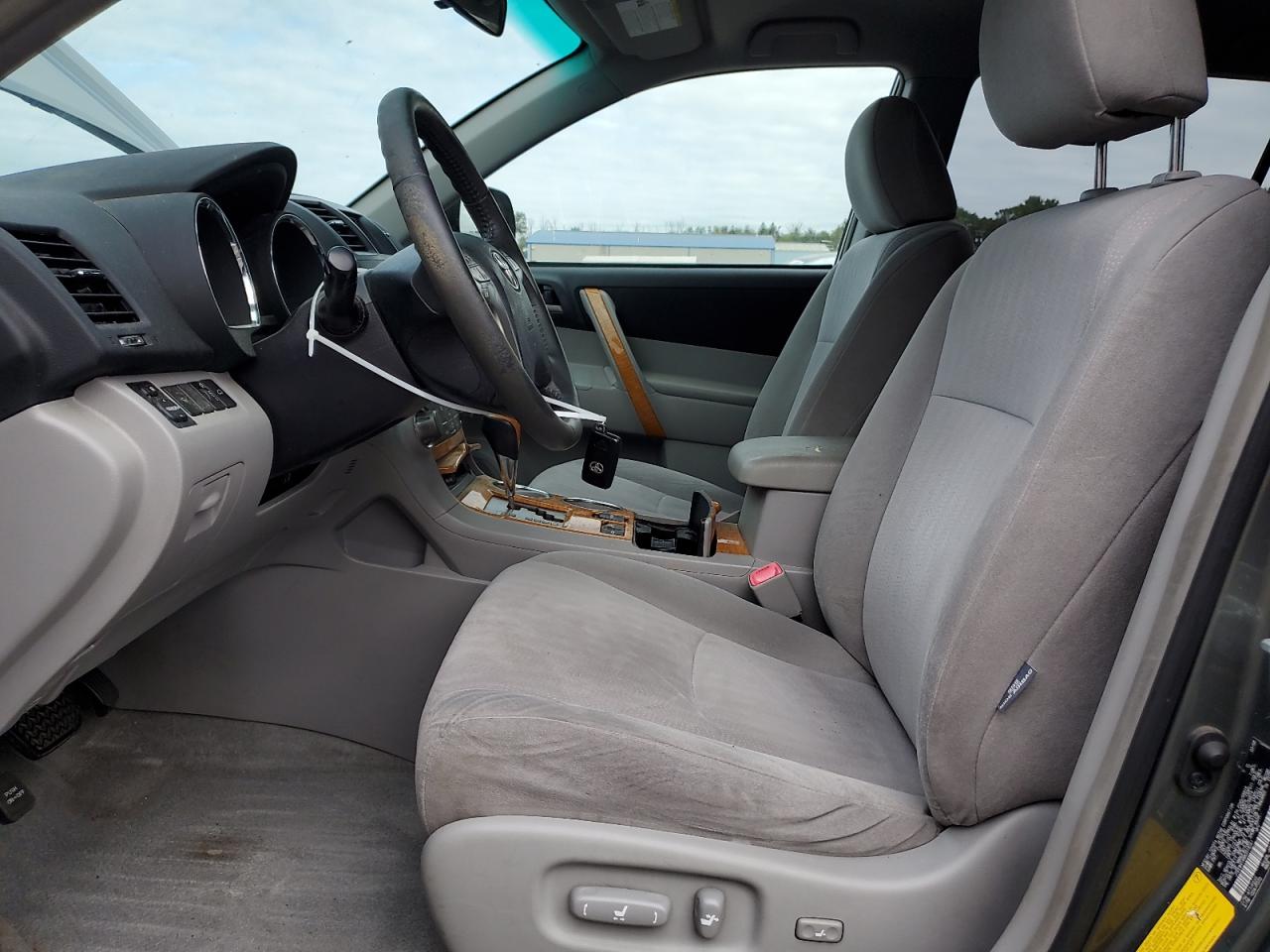 2008 Toyota Highlander Hybrid VIN: JTEEW41A882018261 Lot: 81700345