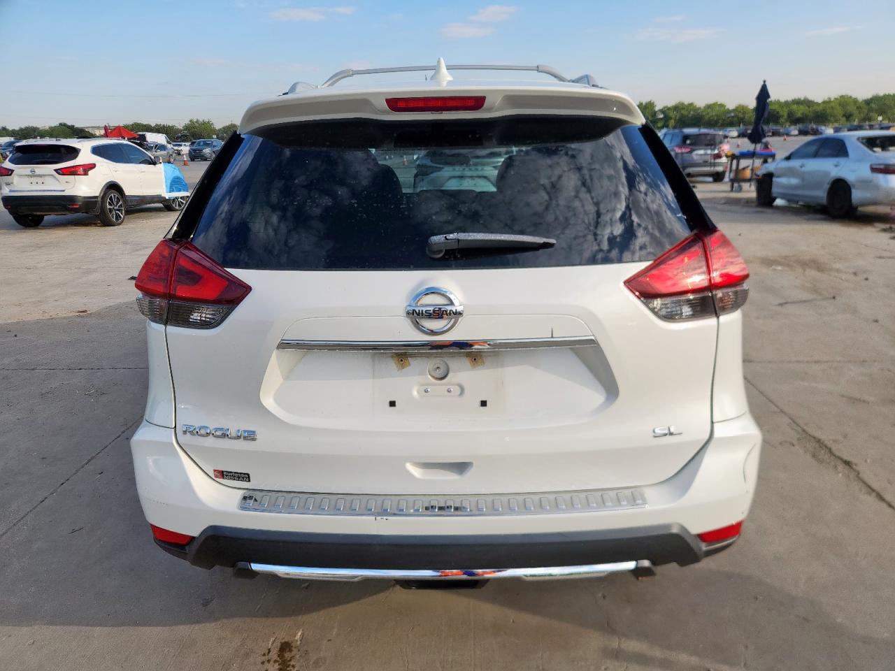 2017 Nissan Rogue S VIN: 5N1AT2MT3HC798110 Lot: 84210495