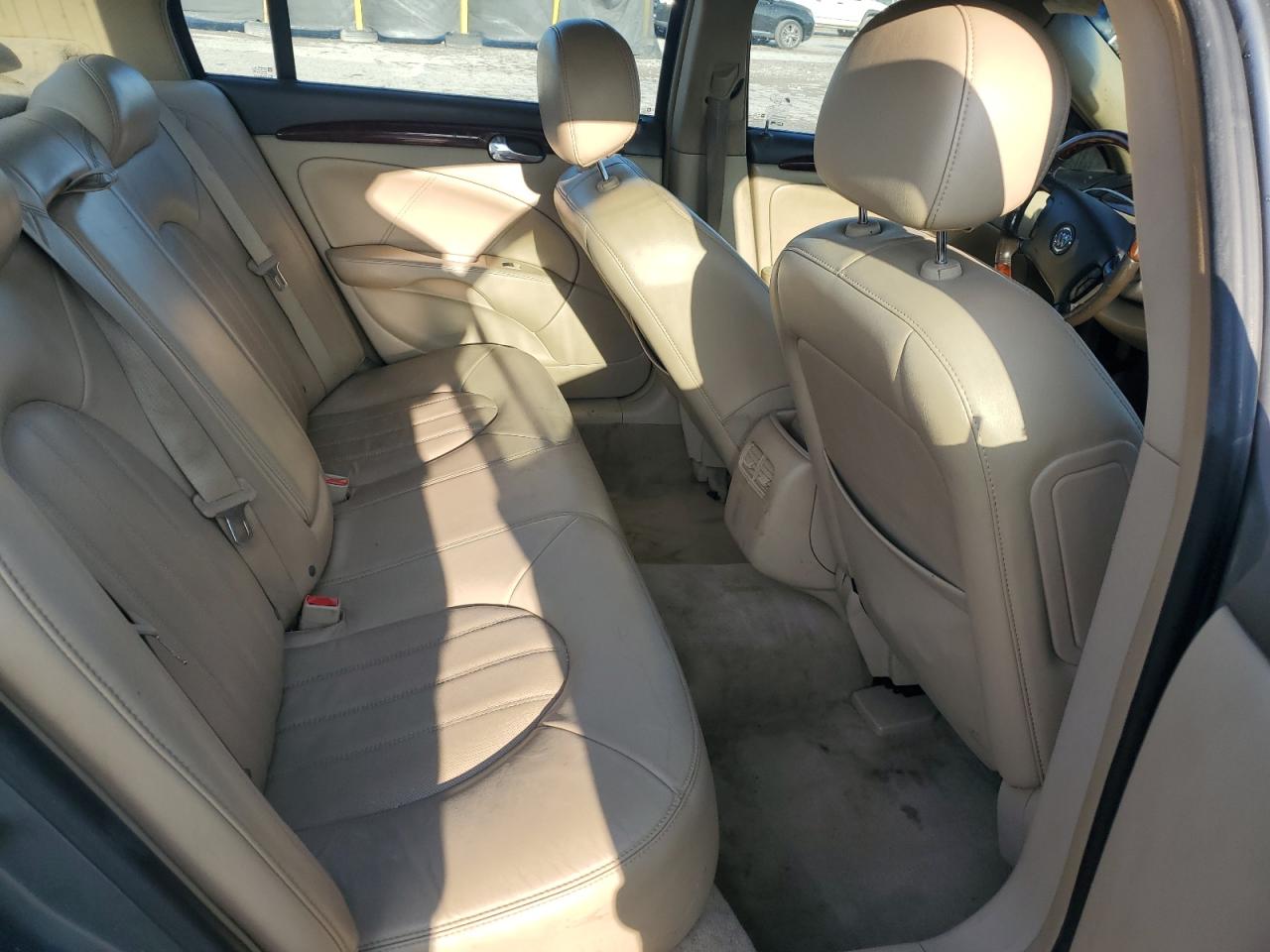 2008 Buick Lucerne Cxl VIN: 1G4HD572X8U176422 Lot: 90413045