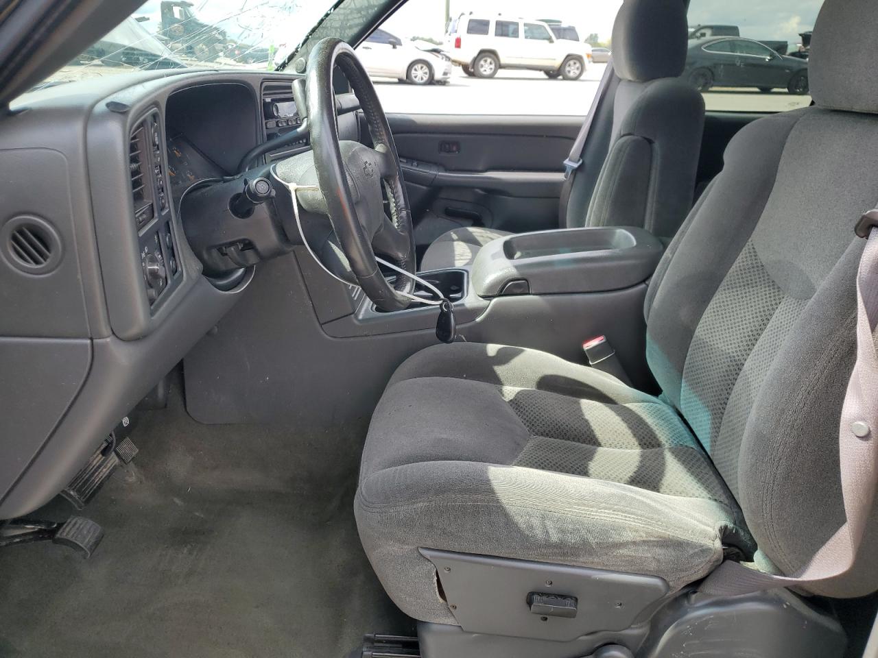 2006 Chevrolet Silverado K1500 VIN: 2GCEK19B061108044 Lot: 83966535