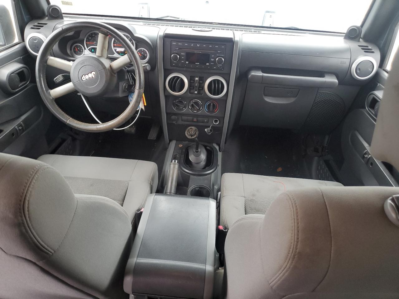 2008 Jeep Wrangler Unlimited Sahara VIN: 1J4GB59108L526795 Lot: 84829885