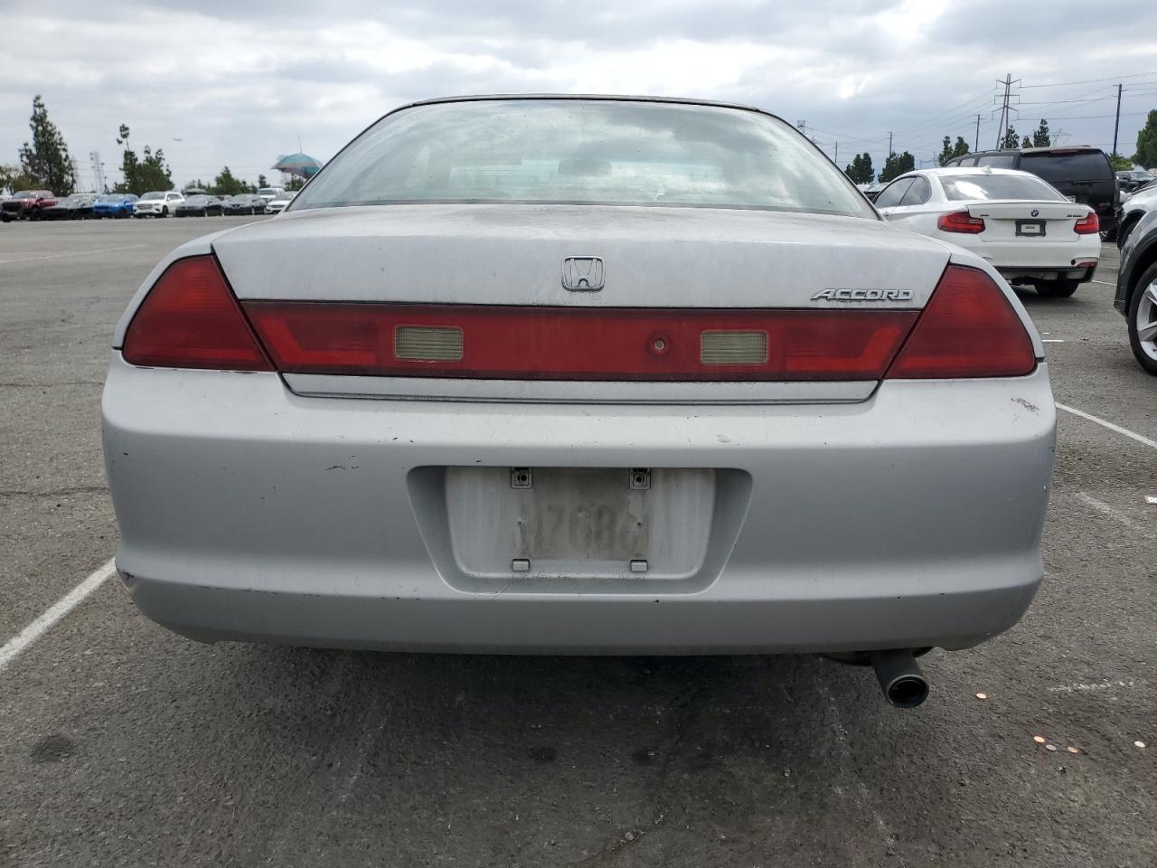 2000 Honda Accord Ex VIN: 1HGCG3275YA018649 Lot: 84037625