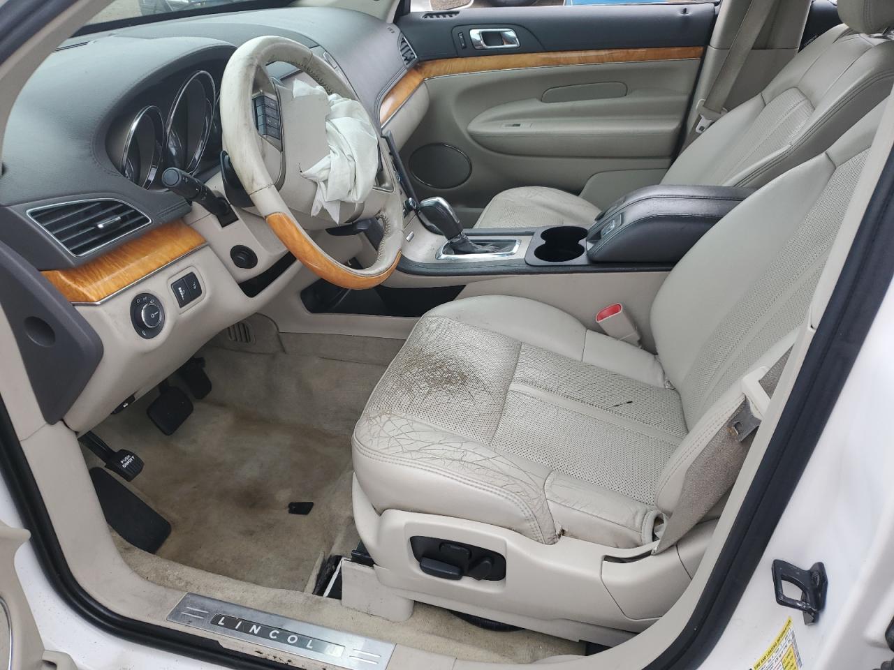 2010 Lincoln Mkt VIN: 2LMHJ5AT8ABJ10591 Lot: 81619145