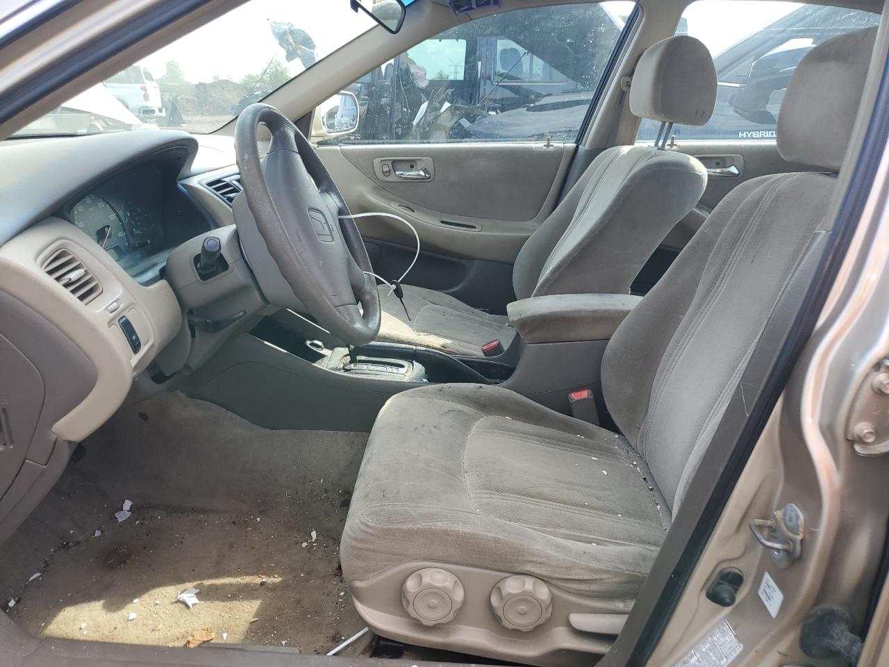 2000 Honda Accord Lx VIN: 1HGCG5647YA017627 Lot: 81343955