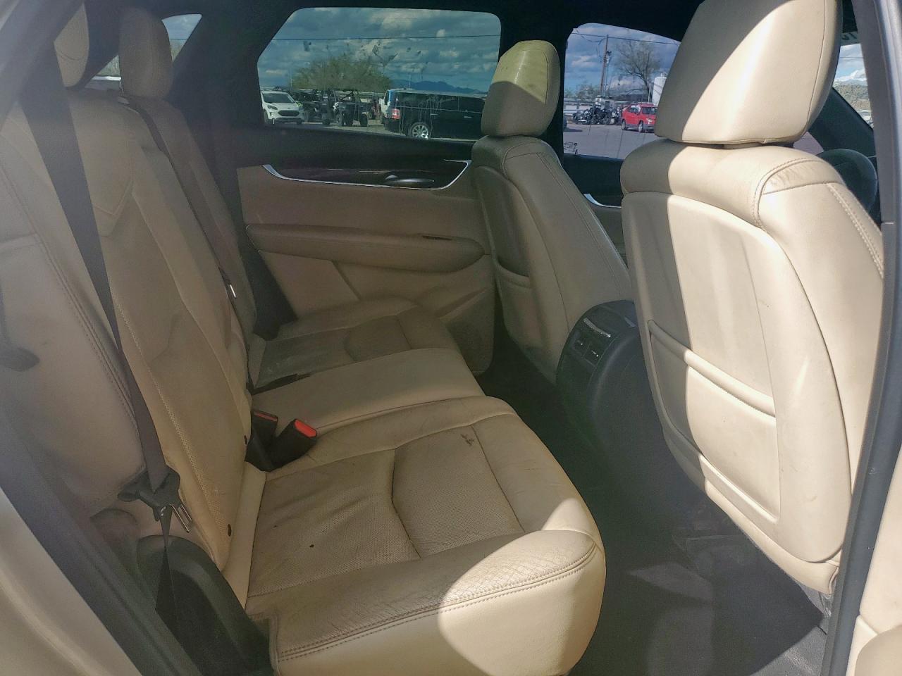 2017 Cadillac Xt5 Premium Luxury VIN: 1GYKNCRS8HZ149354 Lot: 84615195