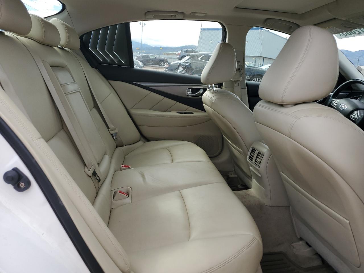 2014 Infiniti Q50 Base VIN: JN1BV7AR0EM692618 Lot: 80572865