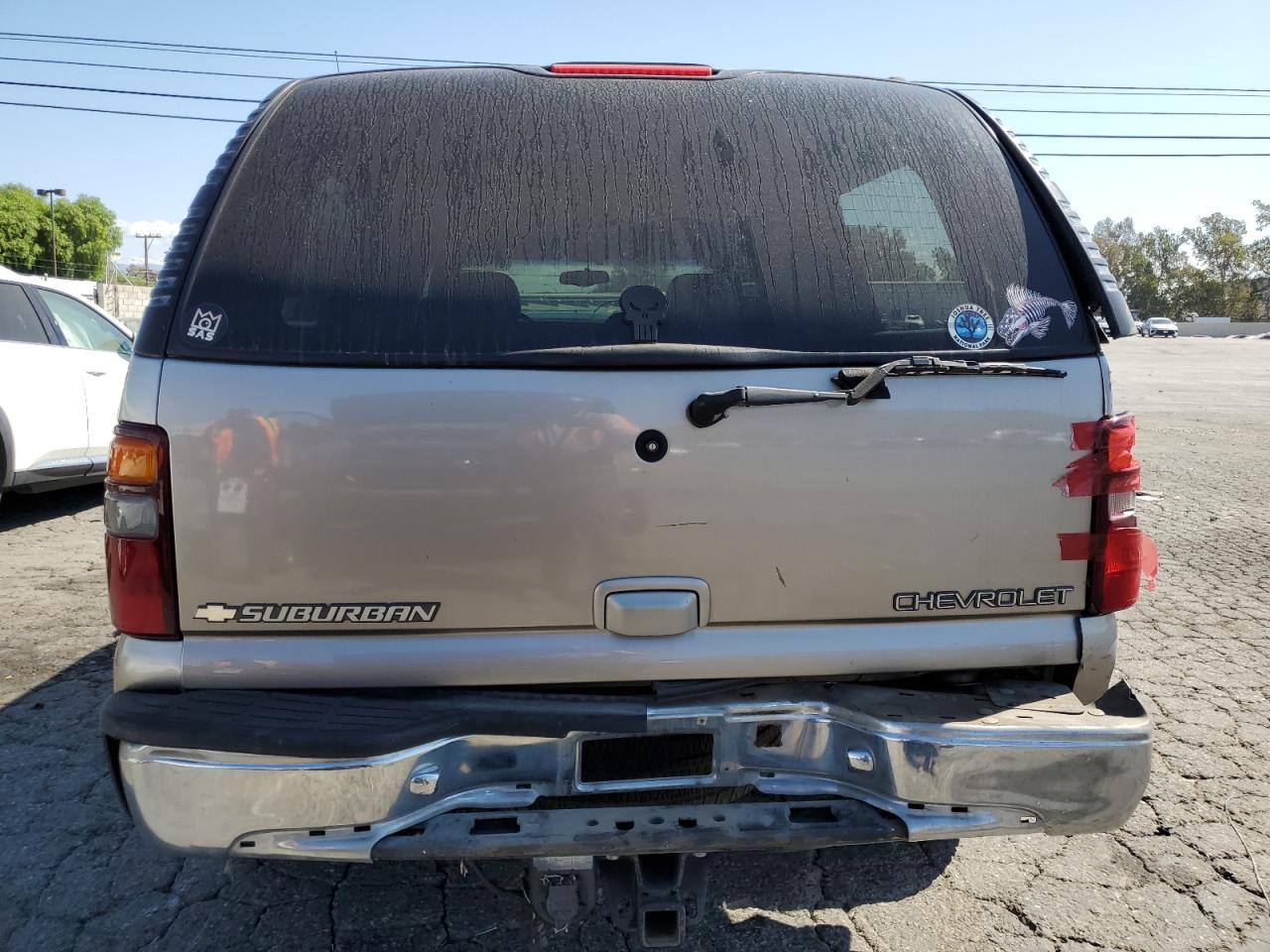 2000 Chevrolet Suburban C1500 VIN: 3GNEC16T9YG195275 Lot: 81143735