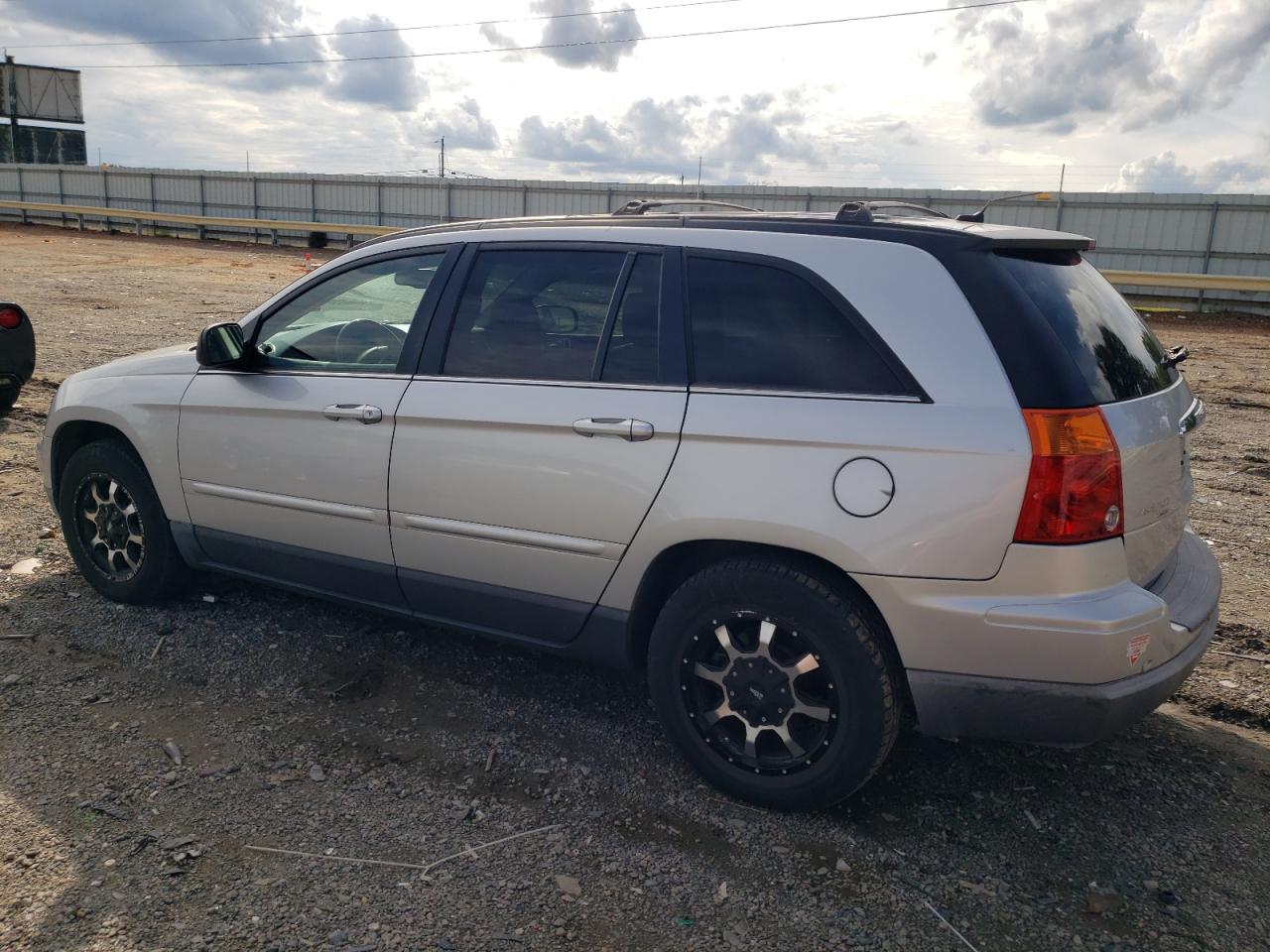 2008 Chrysler Pacifica Touring VIN: 2A8GM68X18R101176 Lot: 84201895