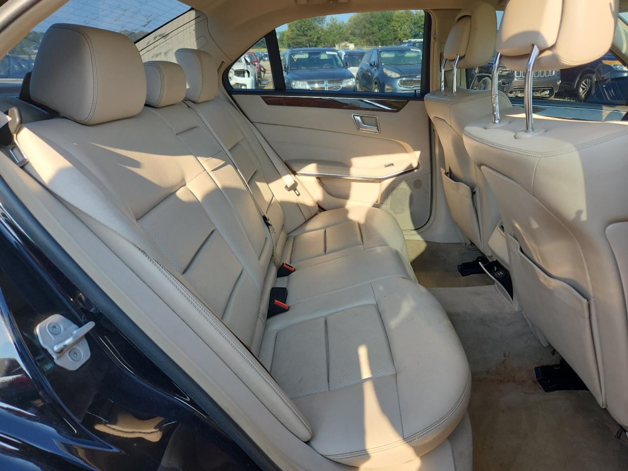 2014 Mercedes-Benz E 350 VIN: WDDHF5KB2EA825638 Lot: 71539615